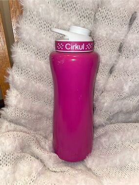Cirkul Hot Pink Hydration Bottle
